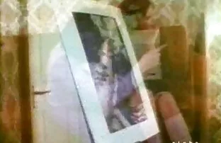 XXX راننده تاکسی سبزه فيديو مساج سكسي مودار در صندلی عقب اتومبیل لعنتی