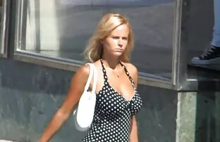 XXX همسر سكسي بنات سوريات در مقابل شوهرش به معشوق داده می شود