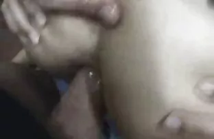XXX یک خانم اسکیت باز لباس هایش را أّفُلَأّمً سِکْسِ درآورد و جذابیت خود را از نزدیک نشان داد