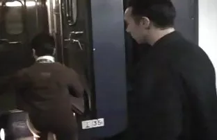 XXX آبونی الاغ بزرگ را سكسي خرافي جلوی وب کم می لرزد و بر اساس رابطه جنسی خودارضایی می کند