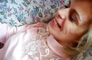XXX میلف روس رابطه فيلم سكسي طويل جنسی جوانی دارد