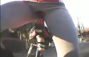 XXX مرد حاضر در اتاق ، بلوز استیفانی وست را لعنتی کرد و در نمایش 69 به پایان سكسيمحرم رسید