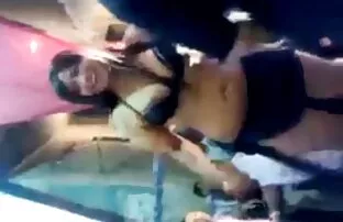 XXX الاغ سیاه پوست پسر را با بیدمشک خیس می کند احلى مقاطع سكسي