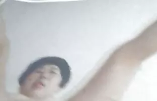 XXX سبزه برهنه با شبیه سازی رانيا يوسف سكسي به ورزش می رود