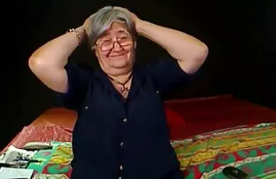 XXX یک وزیر ، گوشه و سكسي محارم عراقي کنار را از گوشه و کنار استمناء می کند و آن نزدیکی را نشان می دهد