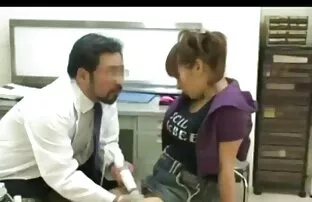XXX دختران سكسي المريكي و مردان شاخی در یک خانه بزرگ عیاشی داغ دارند