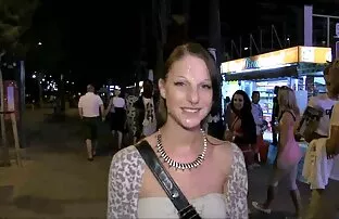 XXX یک زن سیاه و سفید را سكسي حديث با یک خروس بزرگ جلوی دوربین ها پیچید